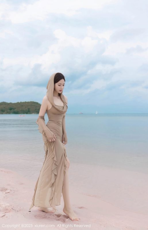 [XiuRen秀人网] No.7288 鱼子酱Fish - 连衣长裙+沙滩场景性感写真-御萝部落