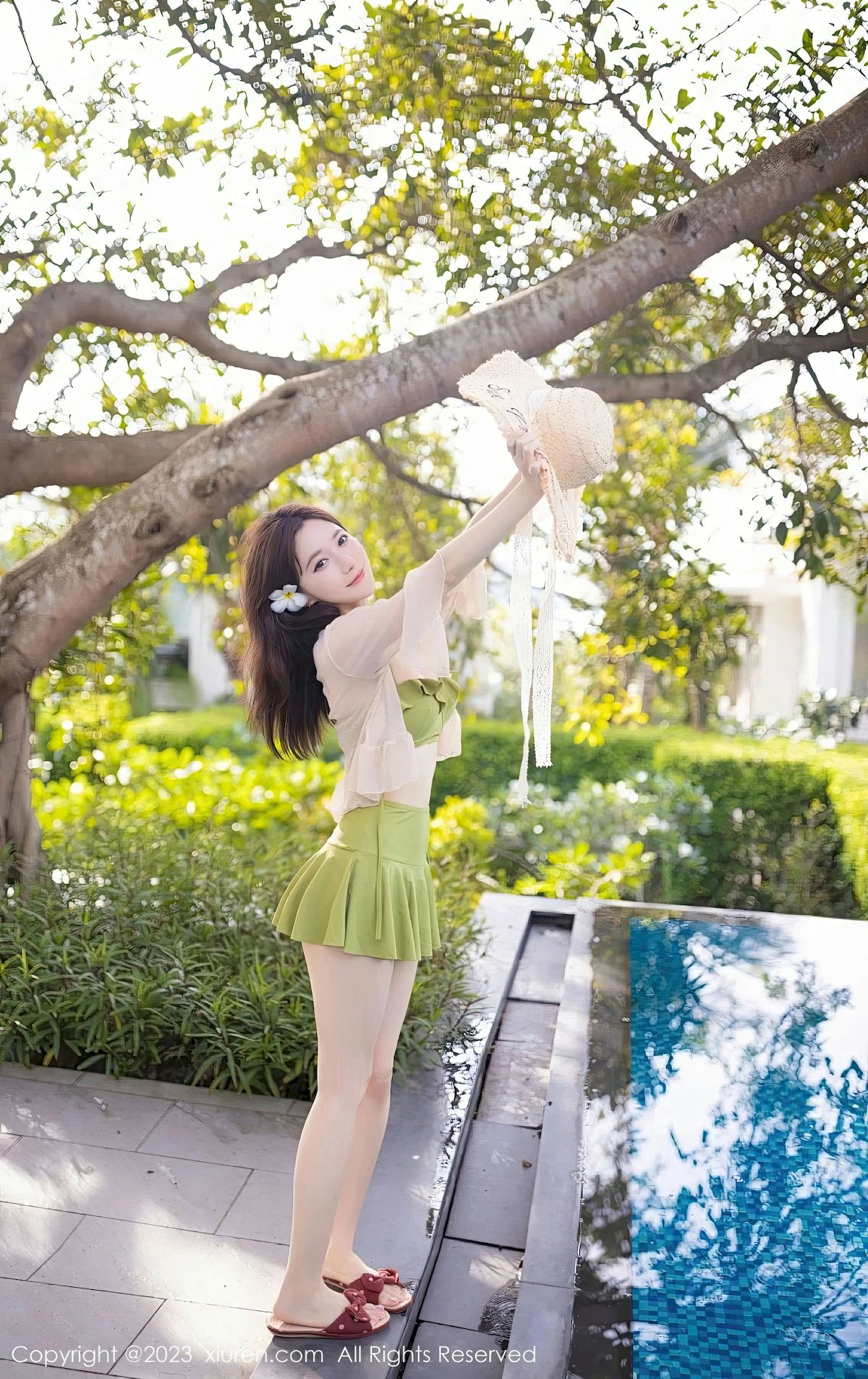 鱼子酱Fish - 果绿色服饰+泳池场景