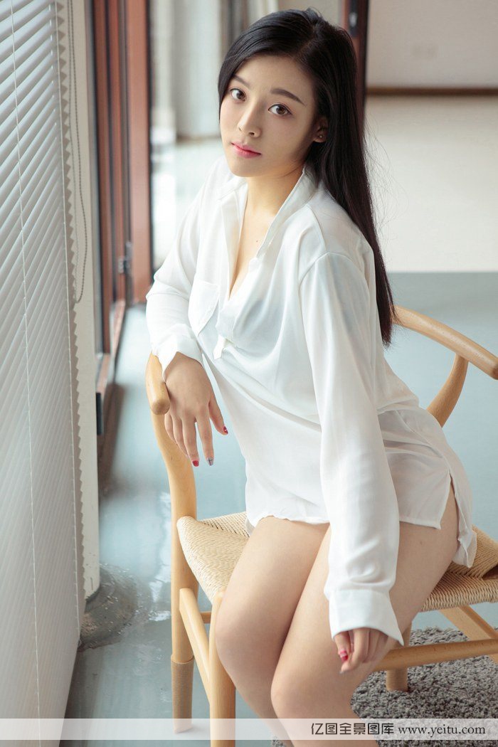 尤果网篮球宝贝凌菲篮球背心蕾丝内衣性感写真-御萝部落