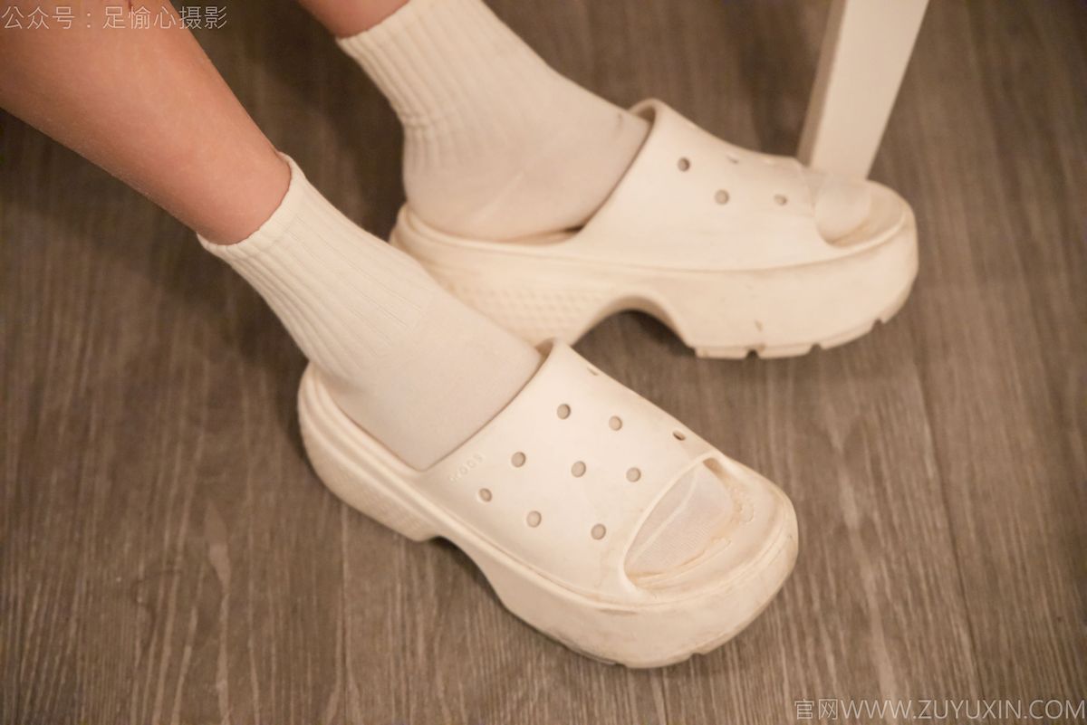 足愉心摄影模特鹿鹿